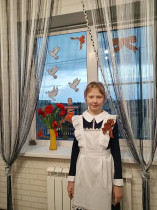 Ученица 4 класса Тихонова Вероника участвует во Всероссийской патриотической акции «Окна Победы».